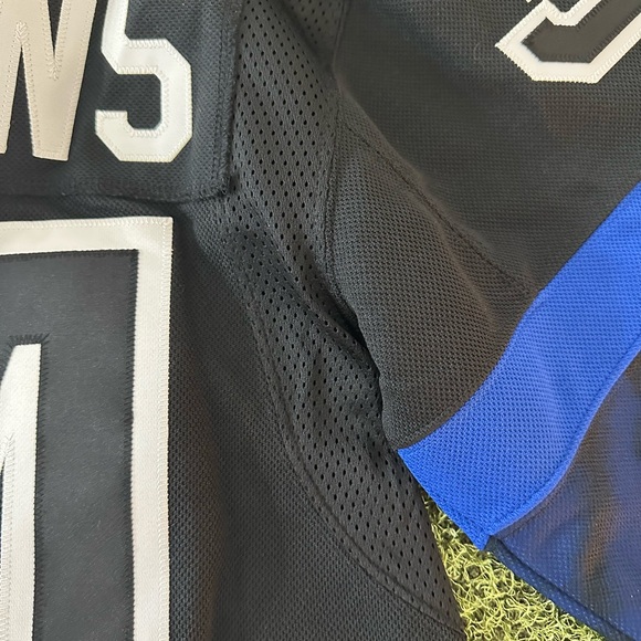 Adidas Black and Blue Toronto Maple Leafs Jersey - Picture 6 of 6